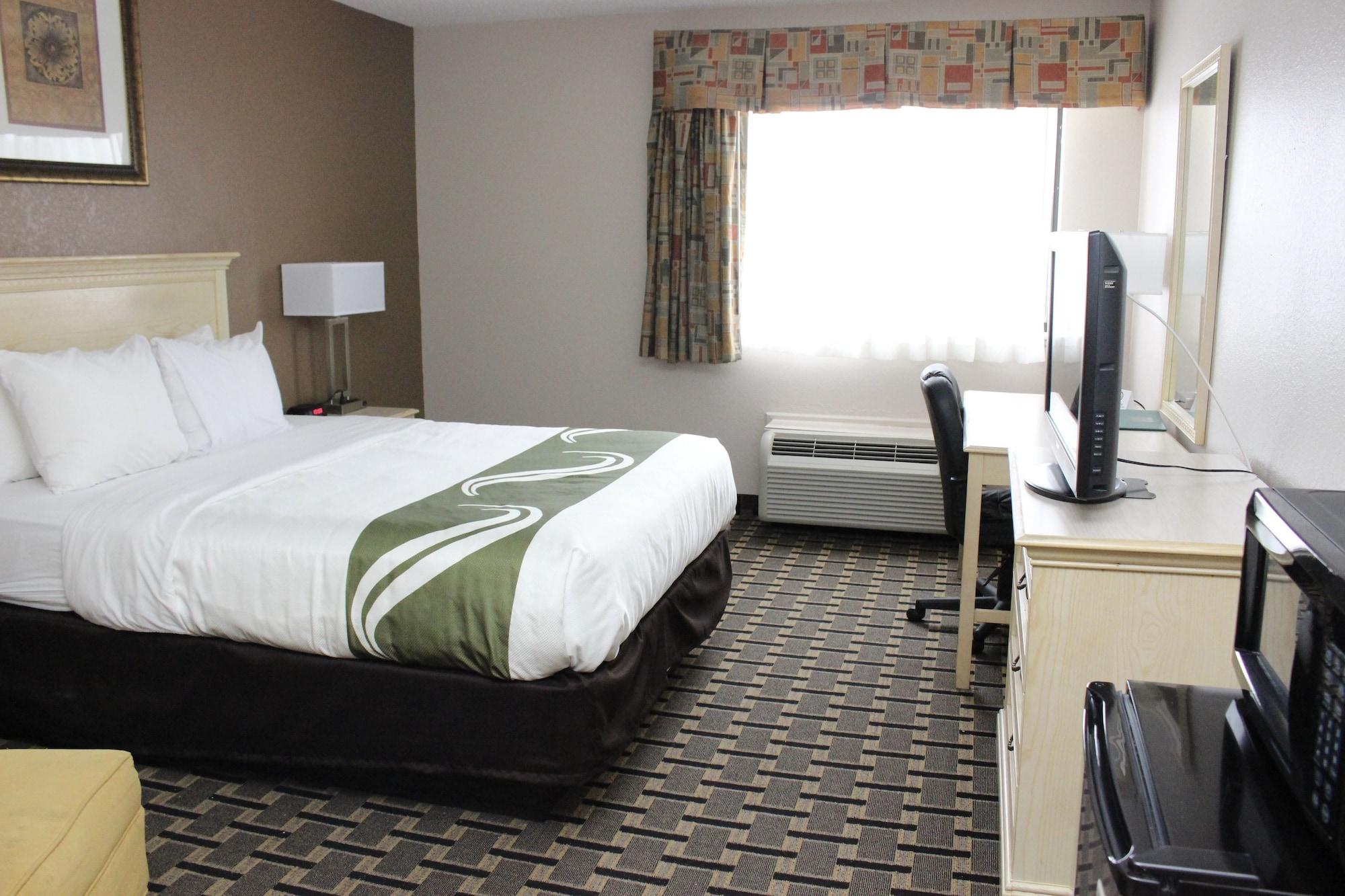 Quality Inn & Suites Detroit Metro Airport Romulus Εξωτερικό φωτογραφία